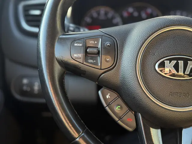 Kia Carens 1.6 GDi Business Pack 2014 Benzine 17