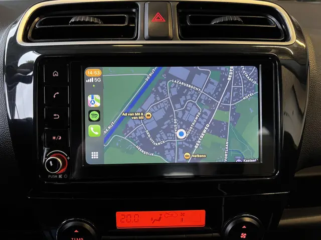 Mitsubishi Space Star 1.2 Instyle 2023 Benzine 16