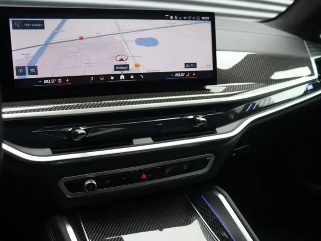 BMW X5 M Competition 2025 Benzine 25