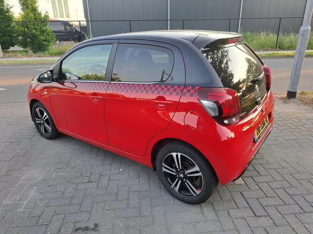Peugeot 108 1.0 e-VTi GT-Line Navi/camera 2019 Benzine 4