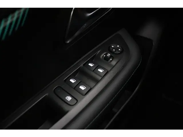 Peugeot 208 1.2T Automaat Allure 2022 Benzine 18