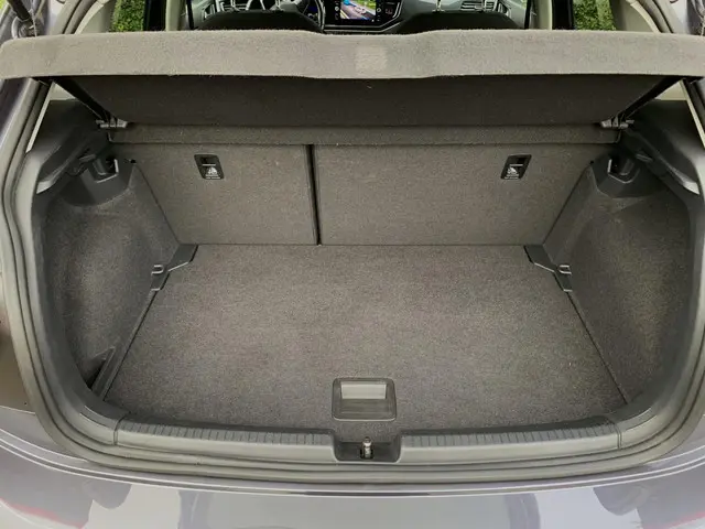 Volkswagen Polo 1.0 TSI Life Business, DSG 2022 Benzine 5