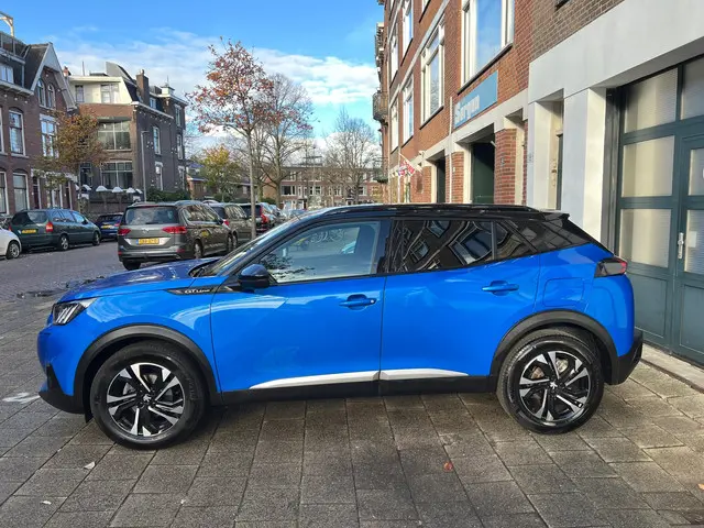 Peugeot 2008 1.2 PureTech GT-Line 2020 Benzine 4