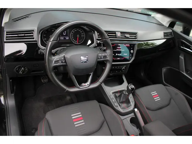 SEAT Ibiza 1.0 TSI FR Business Intense pano 2017 Benzine 11