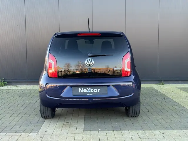 Volkswagen up! Club |5-deurs|NAVI|CRUISE|15” LM| 2015 Benzine 26