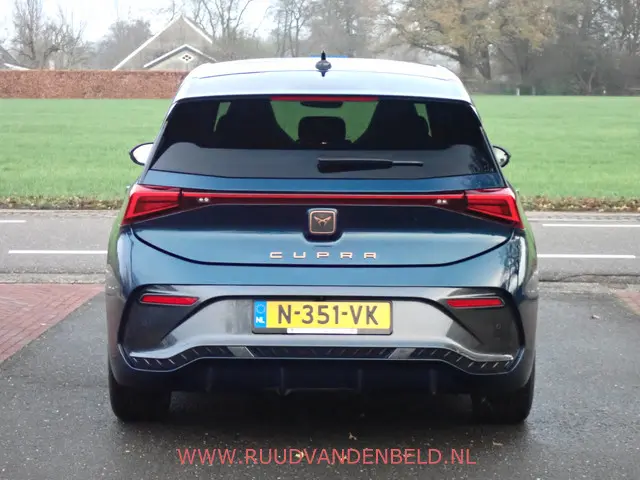 CUPRA Born Copper Edition One 62 kWh 2021 Elektrisch 32