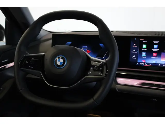 BMW i5 Sedan eDrive40 2024 Elektrisch 11