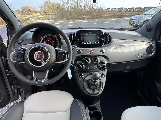 Fiat 500C 1.0 Hybrid Club 2022 Benzine 22