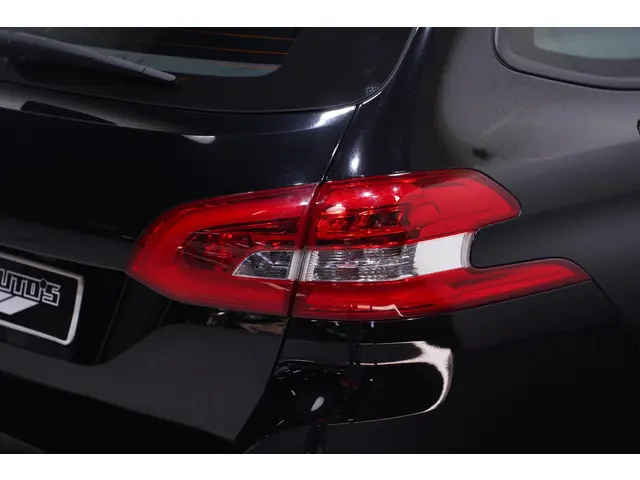 Peugeot 308 1.5 HDI Active Pack 2020 Diesel 16