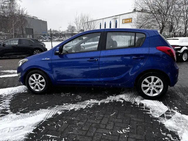 Hyundai i20 1.2i i-Deal 2014 Benzine 6