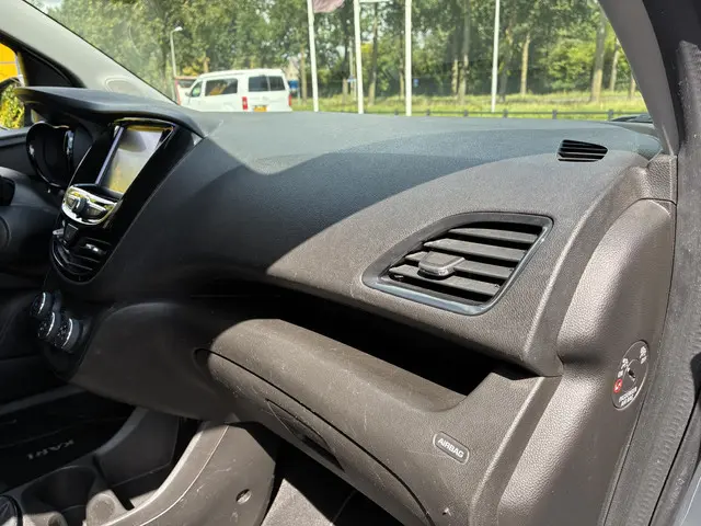 Opel KARL 1.0 Rocks Online Edition 2018 Benzine 38