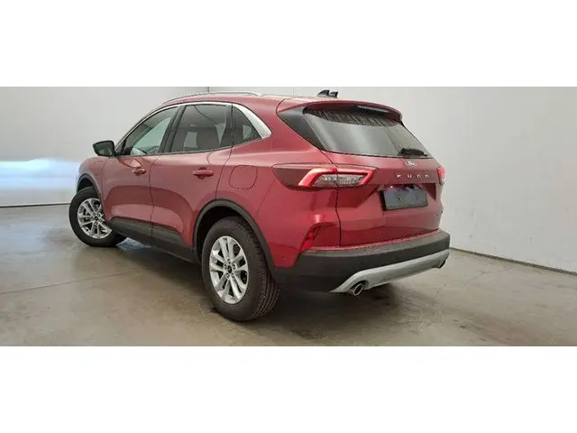 Ford Kuga 2.5 PHEV Titanium 2024 Hybride Benzine 2
