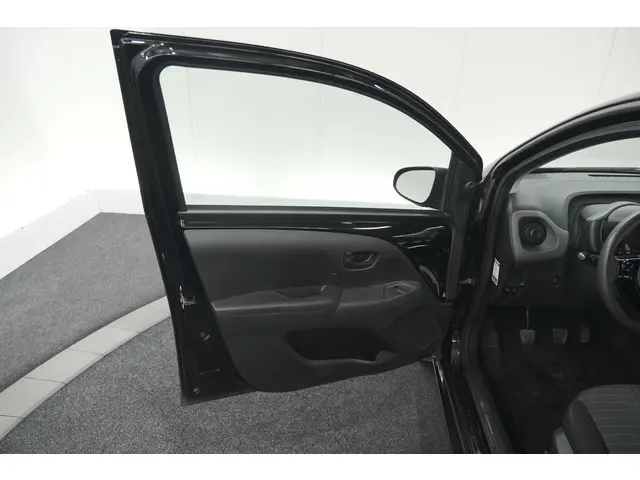 Peugeot 108 1.0 e-VTi Active 2022 Benzine 48