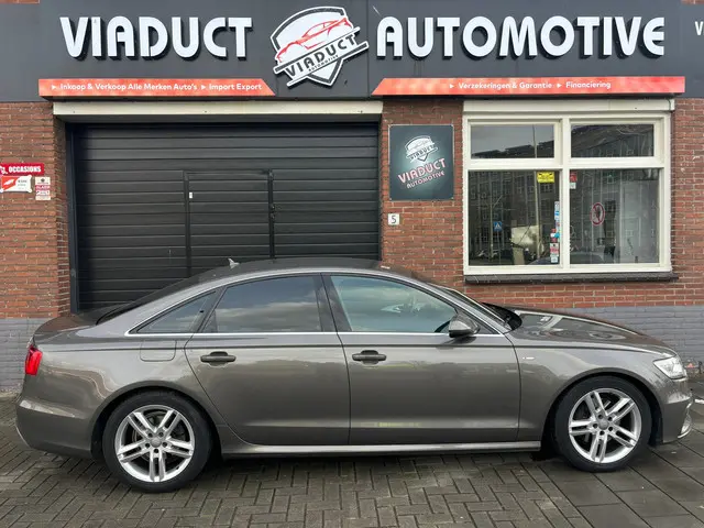 Audi A6 Limousine 2.0 TFSI S-Line Edition 2013 Benzine 6