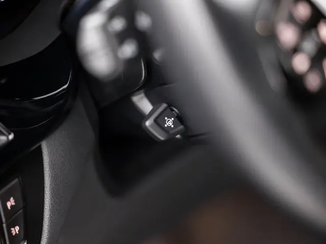 BMW 5 Serie Touring 530i xDrive M Sport 2023 Benzine 37