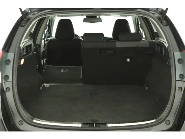 Toyota Auris 1.8 Hybrid Dynamic 2018 Hybride Benzine 25