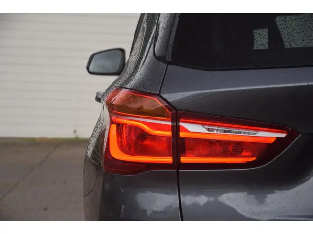 BMW X1 SDrive18i Executive 2018 Benzine 24