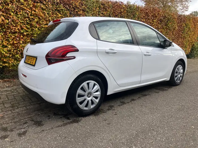 Peugeot 208 1.2 PureTech Like VERKOCHT 2018 Benzine 7