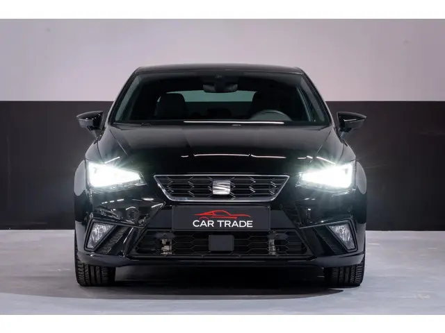 SEAT Ibiza Hatchback FR 1.5 Zwart Pano 2025 Benzine 3