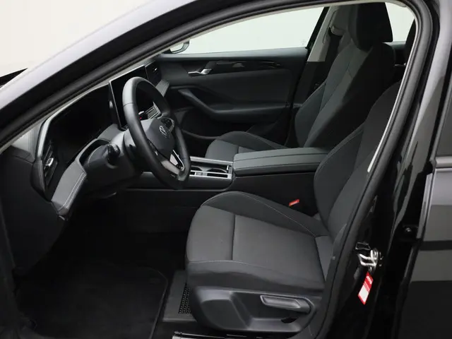 Volkswagen Passat Variant 1.5eTSI/150PK DSG 2024 Benzine 22