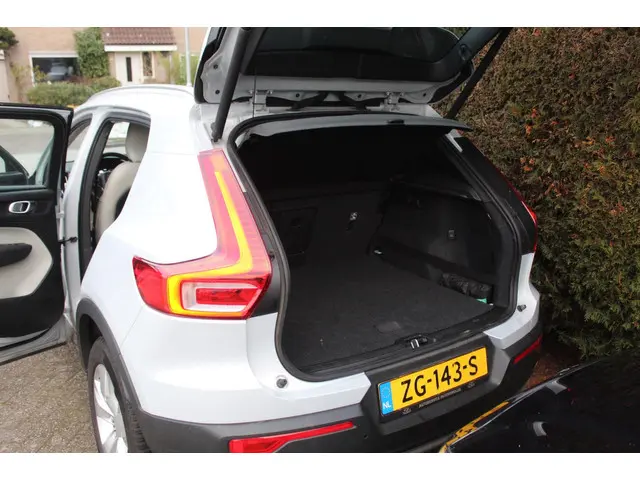 Volvo XC40 1.5 T3 Momentum Pro 2019 Benzine 8