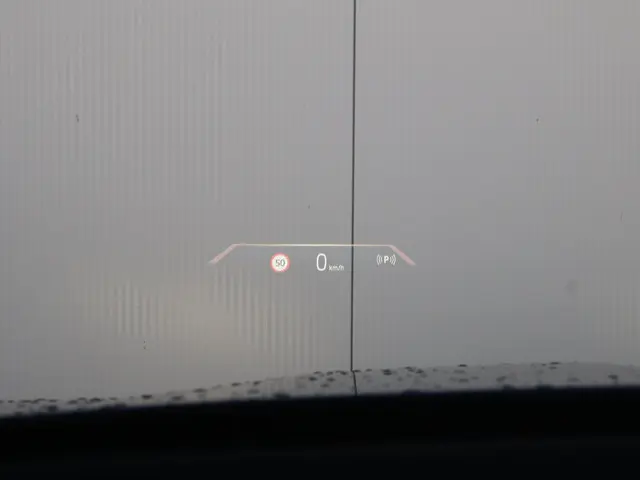 BMW iX xDrive50 High Executive 112 kWh 2022 Elektrisch 22