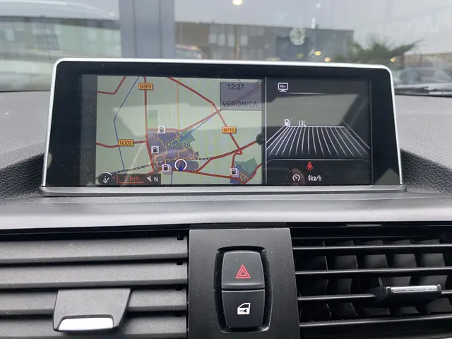 BMW 1 Serie 118i High Executive 2012 Benzine 25