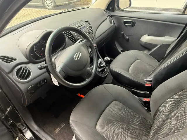 Hyundai i10 1.0 Pure/5D/Nieuw apk/blue drive 2012 Benzine 3
