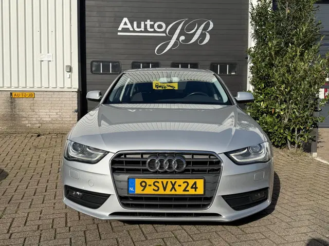Audi A4 Limousine 1.8 TFSIe Edition 2013 Benzine 3