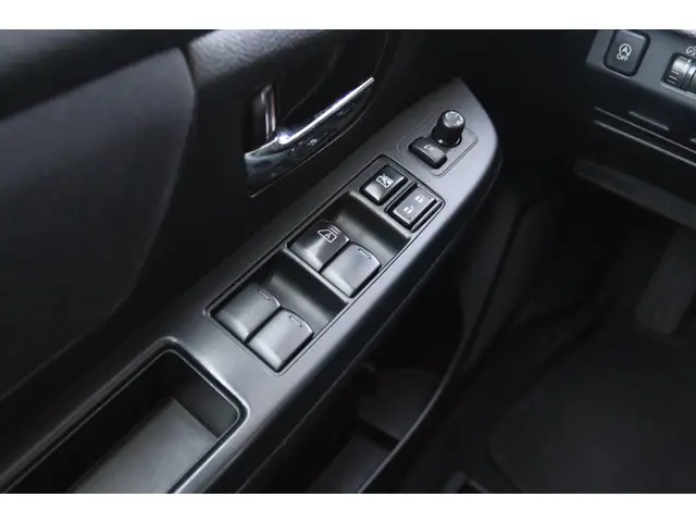 Subaru XV 2.0I LUXURY PLUS AWD AUT. 2012 Benzine 24