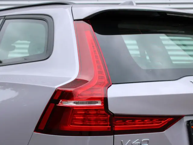 Volvo V60 2.0 B4 Essential Bright 2025 Benzine 7
