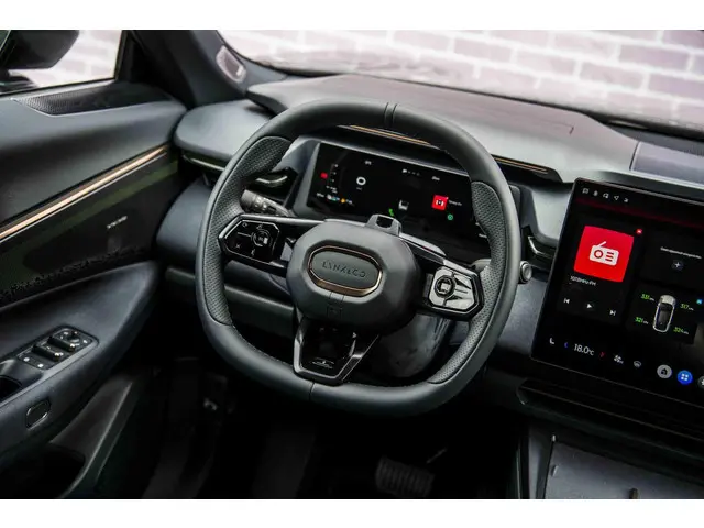 Lynk & Co 08 Plug-in Hybrid More 2025 Hybride Benzine 11