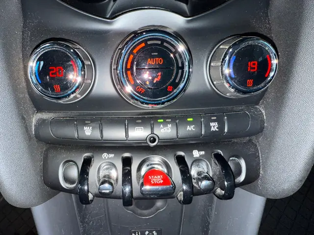 MINI Cooper Mini 1.5 Salt Business 2014 Benzine 8