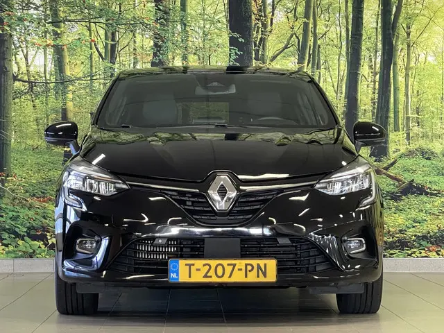 Renault Clio 1.3 TCe Initiale Paris 2019 Benzine 2