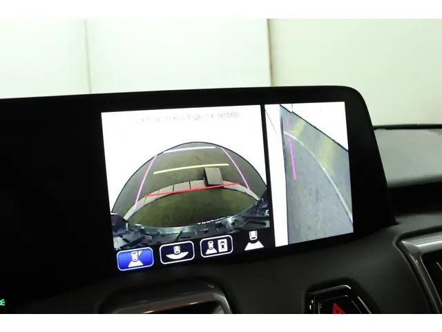 Toyota Urban Cruiser Executive 61 kWh 2026 Elektrisch 54