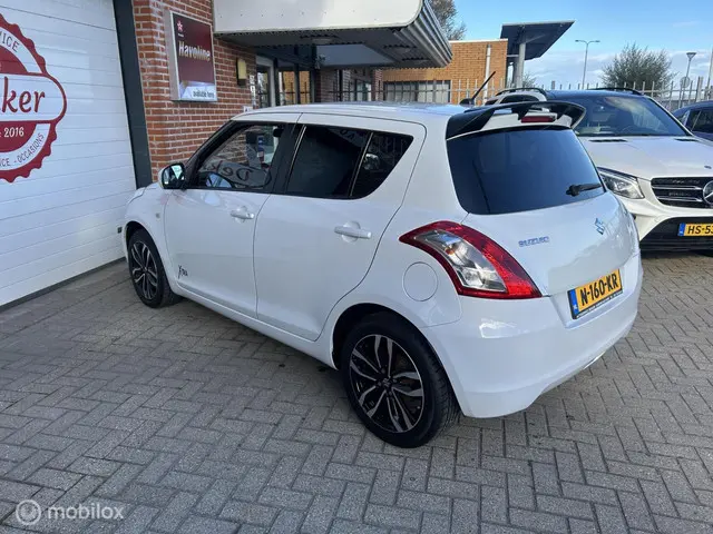 Suzuki Swift 1.2 Business Edition EASSS 2016 Benzine 22