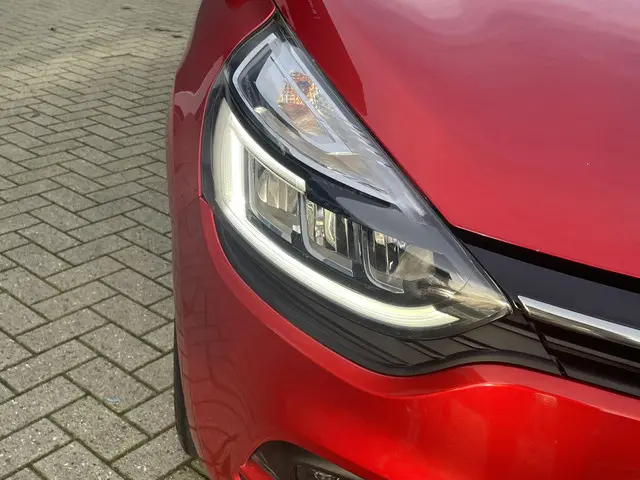 Renault Clio Estate 0.9 TCe Intens 2018 Benzine 19