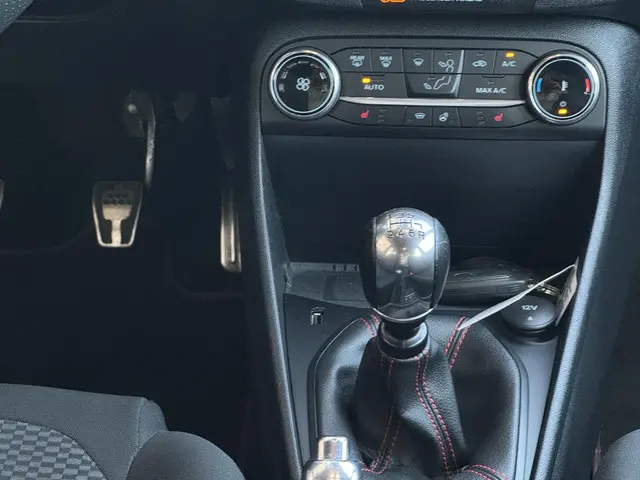 Ford Fiesta 1.0 EcoBoost ST-Line X 2021 Benzine 21