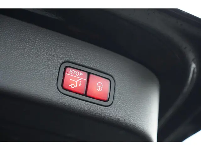 Mercedes-Benz GLS 500 4MATIC 2015 Benzine 46