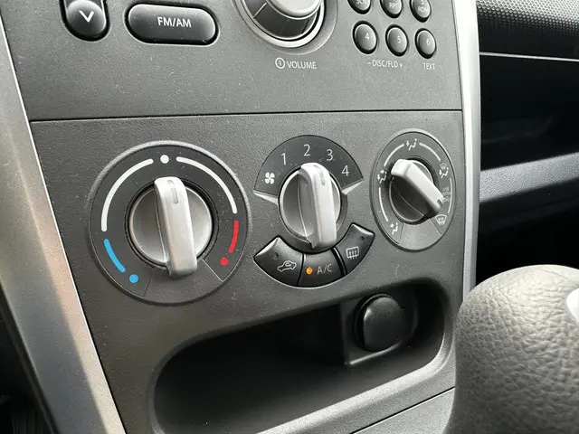 Opel Agila 1.2 Edition 2012 Benzine 21