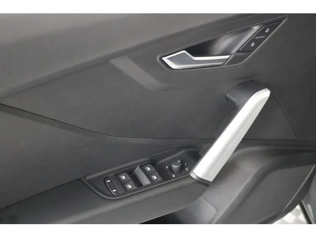 Audi Q2 35 TFSI CoD Sport 2019 Benzine 13