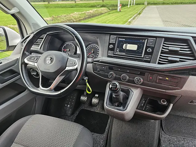 Volkswagen Transporter 2.0 TDI 2020 Diesel 8
