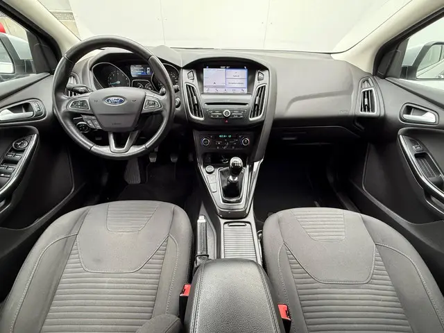 Ford Focus Wagon 1.0 Titanium | 2017 | 2017 Benzine 18