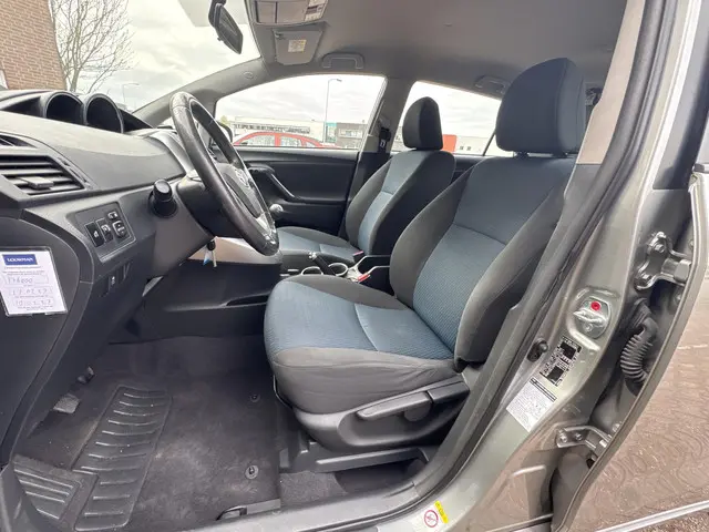 Toyota Verso 1.6 VVT-i Comfort 2014 Benzine 14