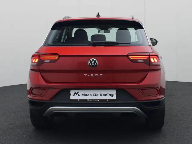 Volkswagen T-Roc 3