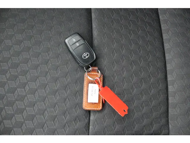 Toyota Yaris 1.5 Hybrid Dynamic 2022 Hybride Benzine 11