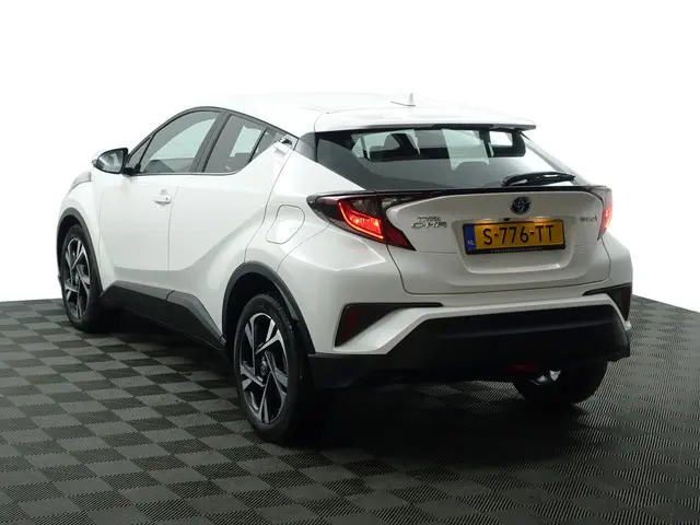 Toyota C-HR 1.8 Hybrid Dynamic Aut- 2023 Hybride Benzine 5