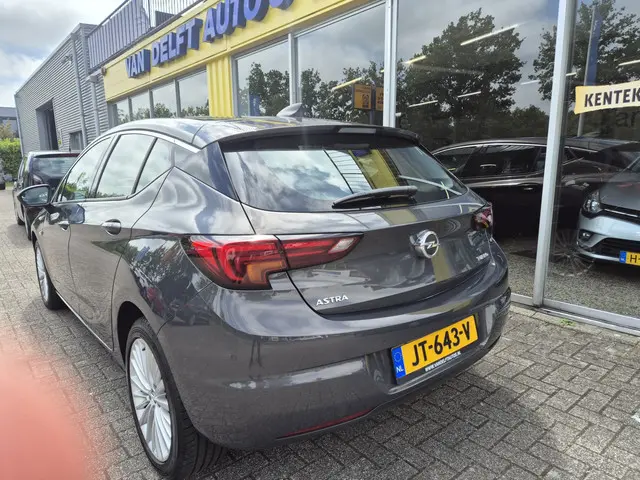 Opel Astra 1.4 Innovation 2016 Benzine 6