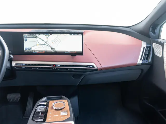 BMW iX M60 2023 Elektrisch 9