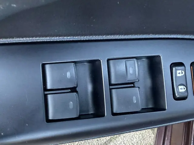 Lexus CT 200h Luxury Line 2017 Hybride Benzine 14